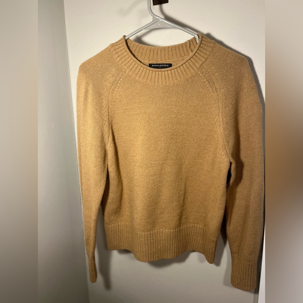 Banana Republic Camel Knit Top